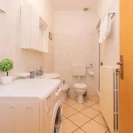 Apartment Piazza Vittoria Monolocale - Affitti Brevi Italia